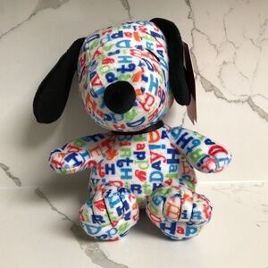 Hallmark NWT Peanuts “SNOOPY” Dog Plush Happy Birthday